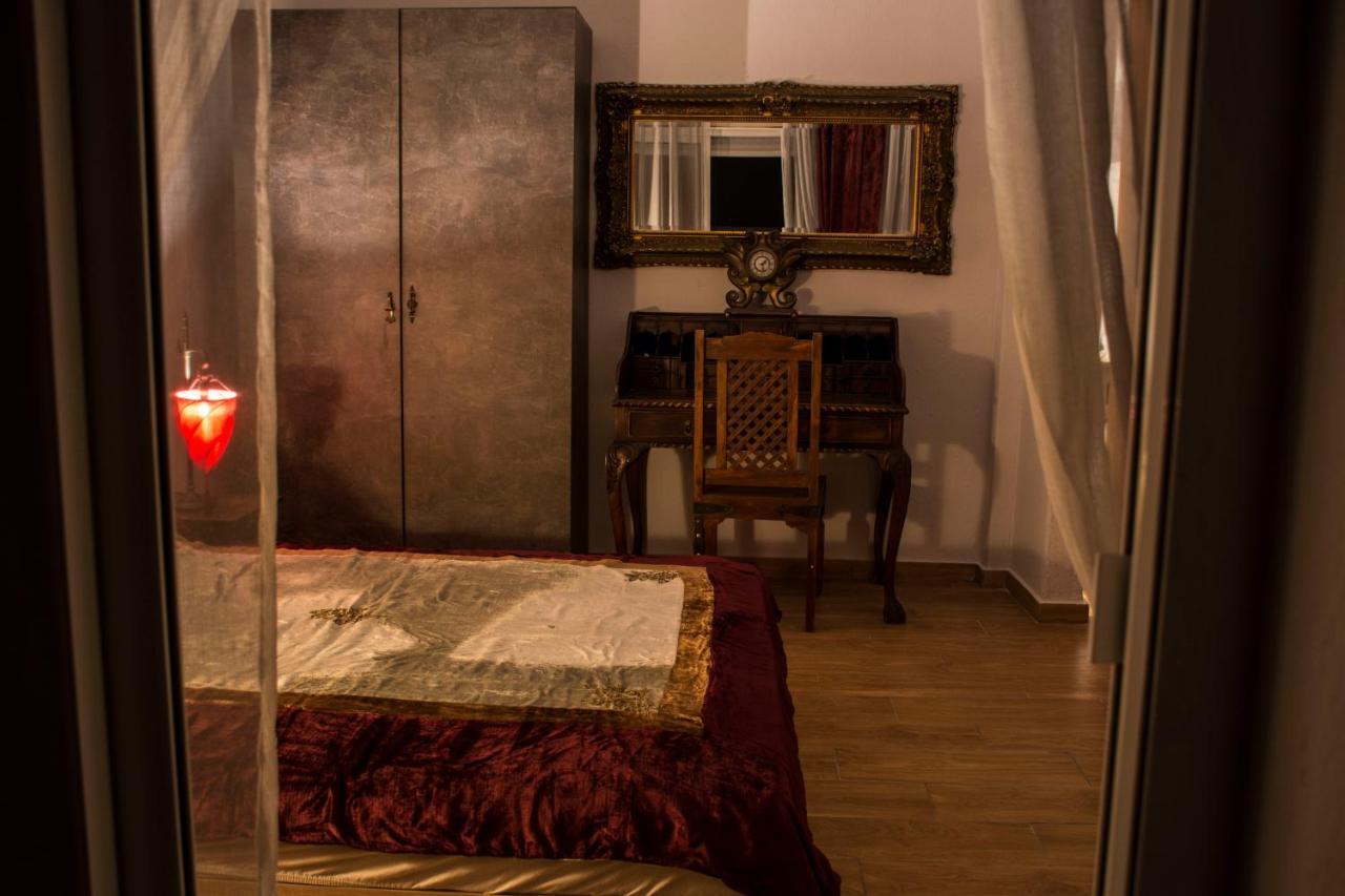 Apartment Dharma Luxury & Serres